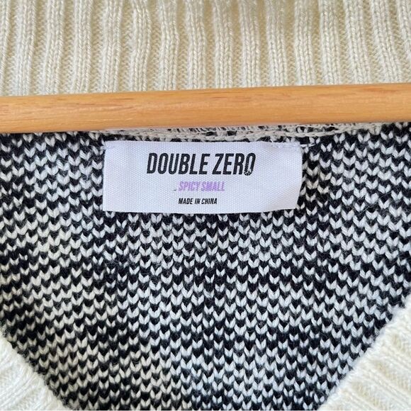 Double Zero Black Cream Houndstooth Pattern Oversized V-neck Vest - Picture 3 of 7